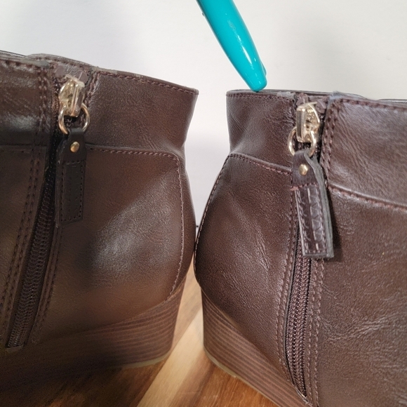 Dr. Scholls Daina Vegan Brown Leather Wedge Ankle Boots Booties Size 9 - Picture 11 of 17
